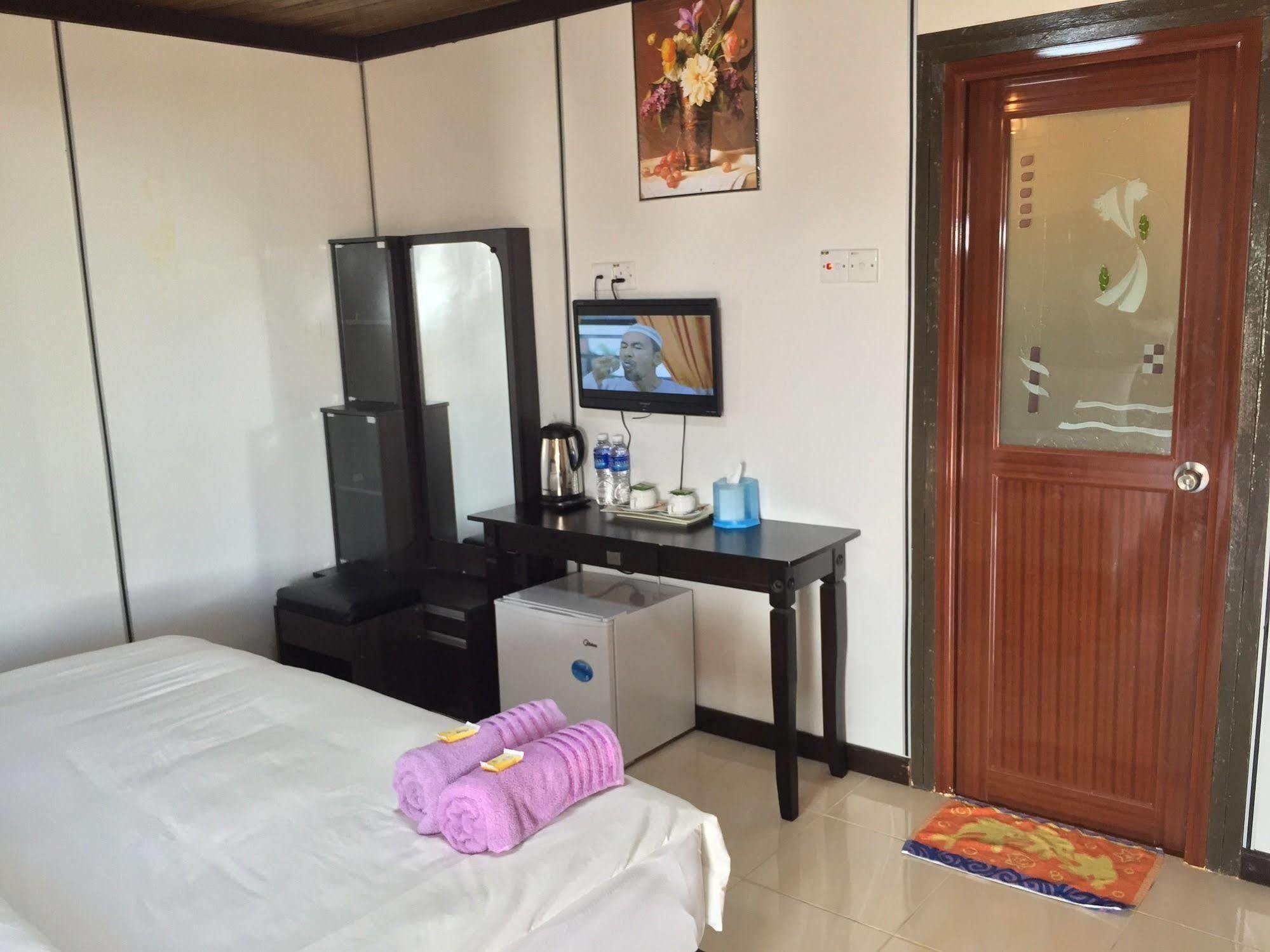 Rasa Senang Villa -Islam Guest Only Pantai Cenang  Zewnętrze zdjęcie