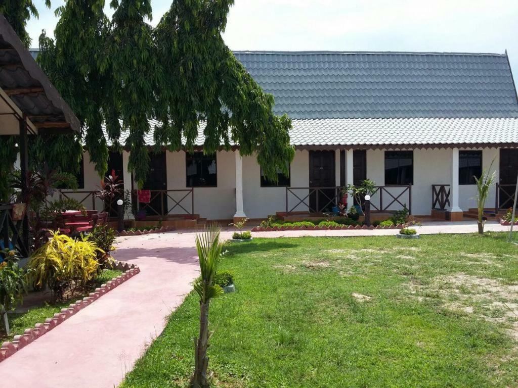 Rasa Senang Villa -Islam Guest Only Pantai Cenang  Zewnętrze zdjęcie
